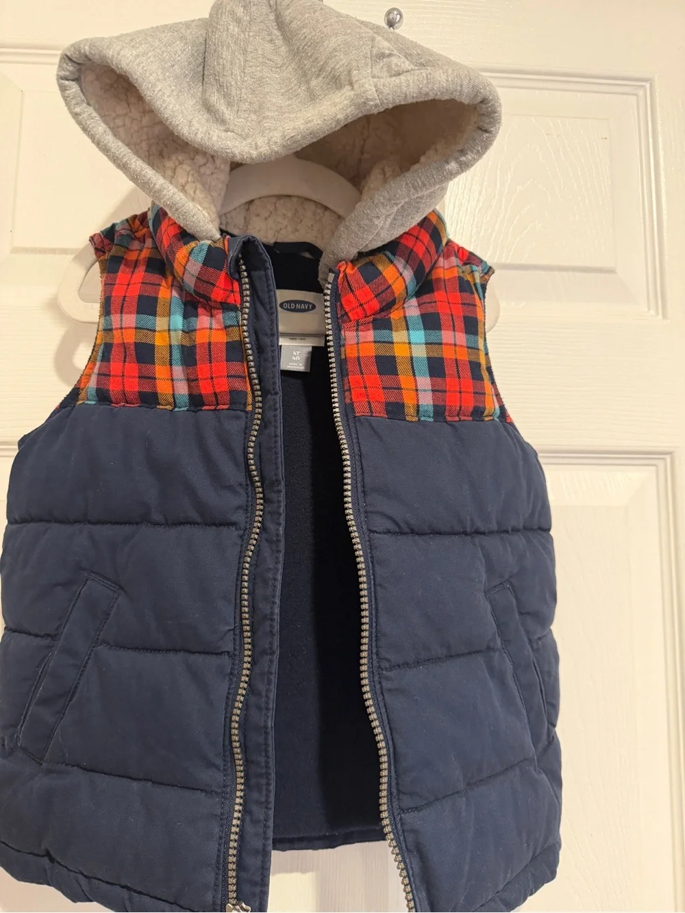 Old Navy Boys 4T Navy Plaid Hooded Puffer Vest Sherpa Lined